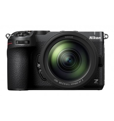 NIKON Z5IIC kit 24-200mm f/4.0-6.3 VR črn